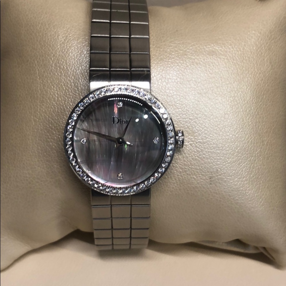 Dior- La D de Dior Diamond watch